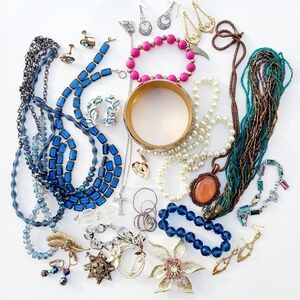 Jewelry Lot 1 lb. Wearable Mix Vintage And Contemporary Costume Variety
